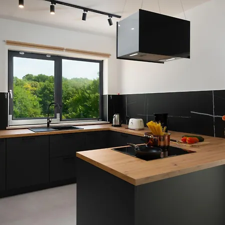 Modern 300m² - King Beds And Leisure Zone By Interhome *